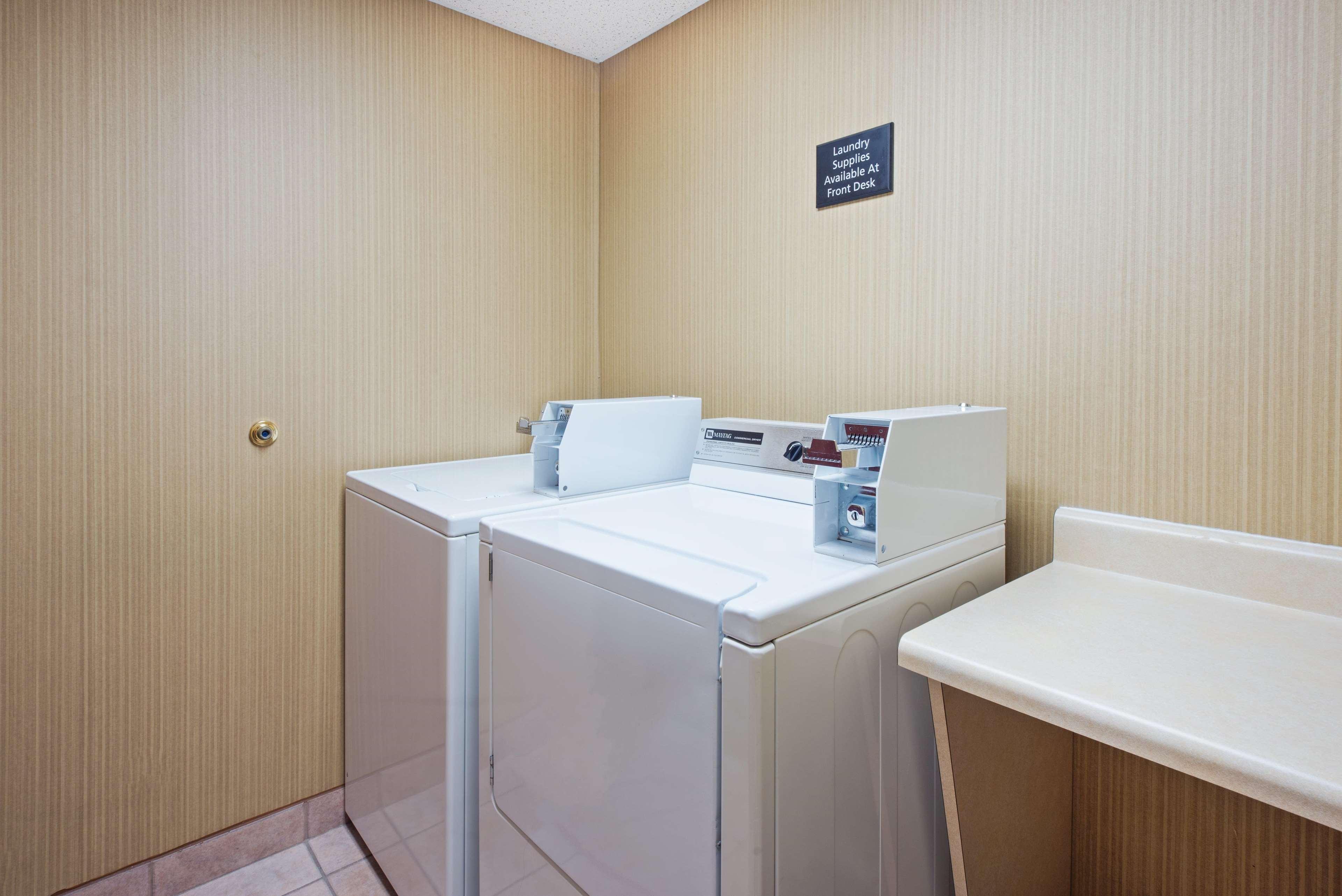 Hampton Inn Winfield Teays Valley Buitenkant foto