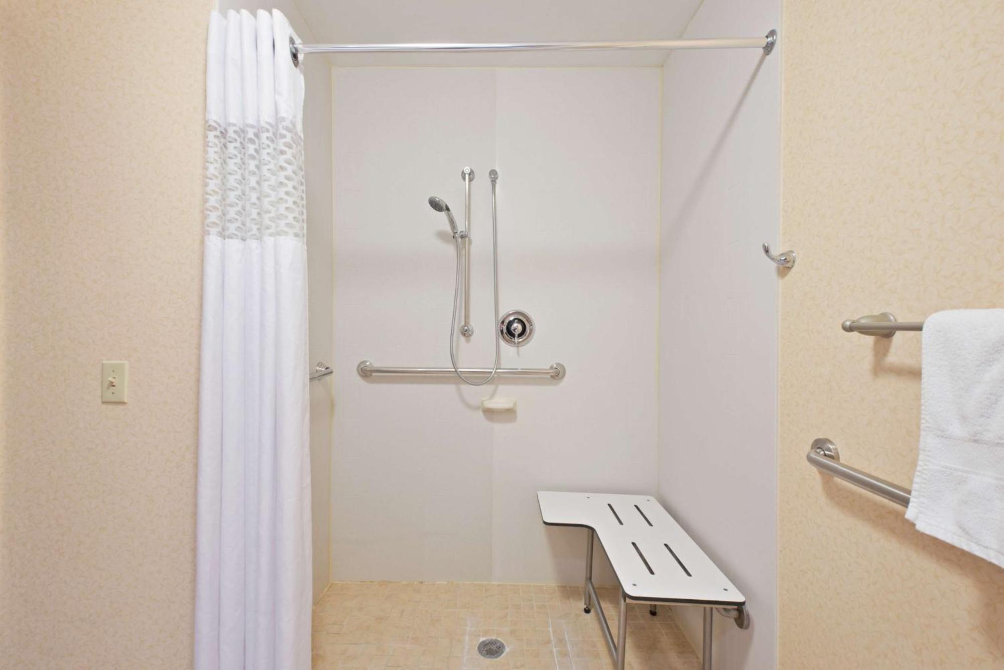 Hampton Inn Winfield Teays Valley Buitenkant foto
