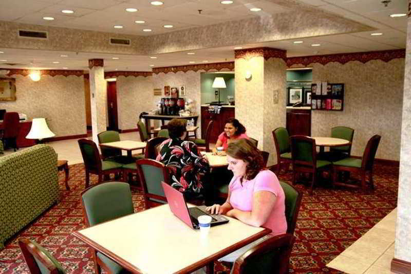 Hampton Inn Winfield Teays Valley Restaurant foto